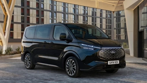 Descubra os Encantos do Porto: Tour Privado em Minivan com Motorista
