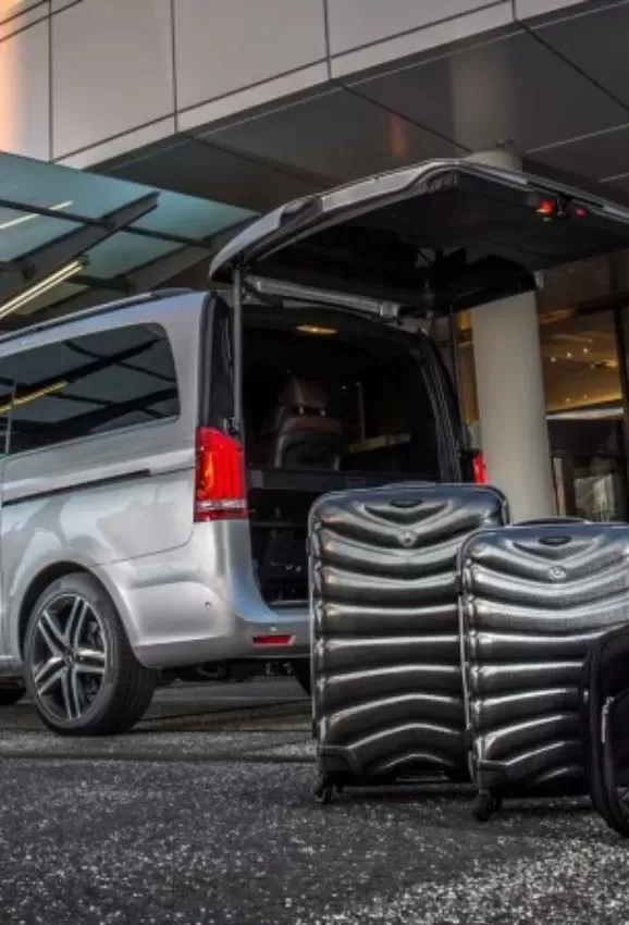 Transfers & Turismo em Minivans.
